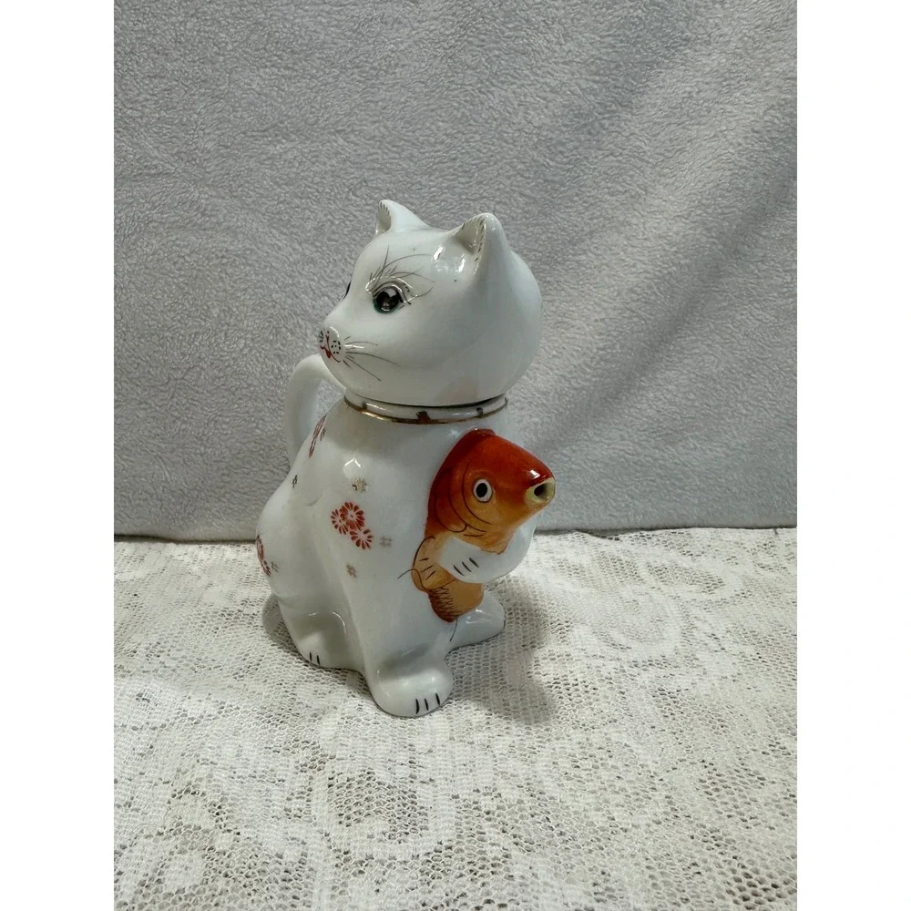 Adorable Ceramic Cat Teapot with‎ Fish Accent Whimsical Kitchen Decor